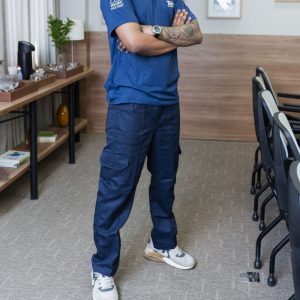 Calça Cordão e Elástico